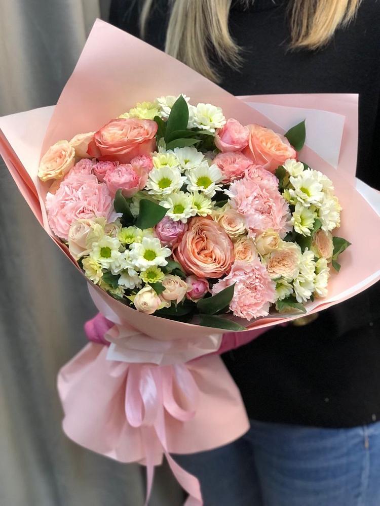 Букет цветов из: Гвоздики, Розы и Хризантемы в Милютинской