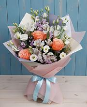 Букет цветов из:  Лизиантусы, Розы, Альстромерии и Гипсофила в Милютинской