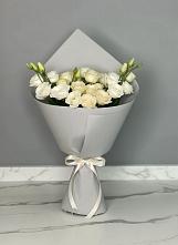 Букет цветов из:  Розы и Лизиантусы в Милютинской